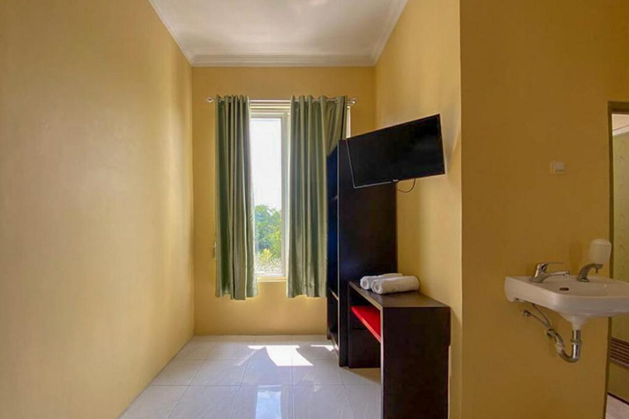 Rama Shinta Homestay Near Gembiral Loka Zoo Redpartner Yogyakarta Eksteriør bilde