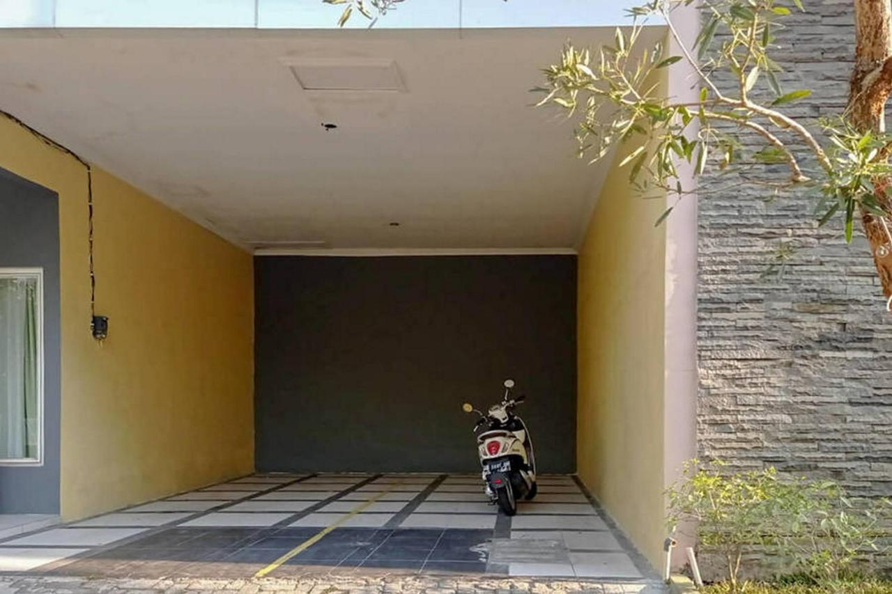 Rama Shinta Homestay Near Gembiral Loka Zoo Redpartner Yogyakarta Eksteriør bilde